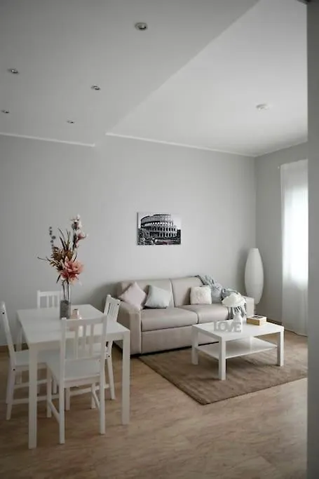 Peaceful Hideaway Apartment Rome